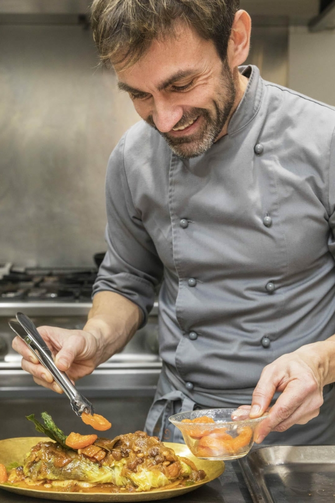 Gabriel Mora LEscrivania Cocinero