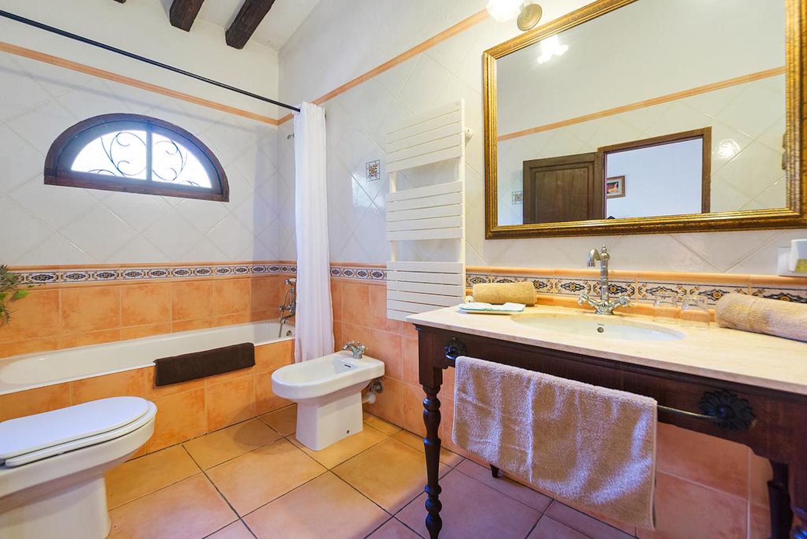 ISLA-Travel-Finca-Hotel-Mallorca-Bad Suite